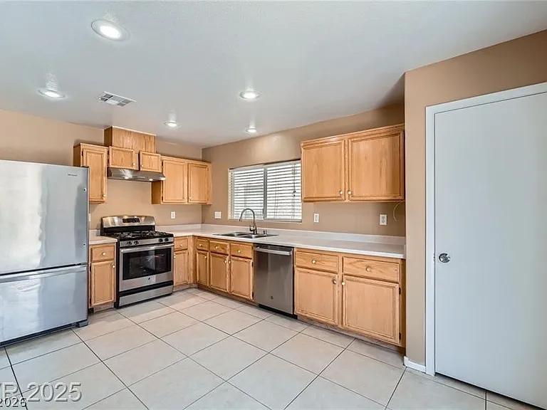 3141 Diamond Crest Ln — Photo 12