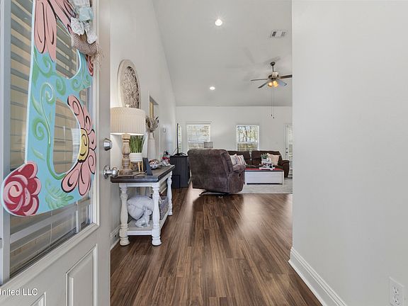 4th image of 13723 Ridgehaven Way