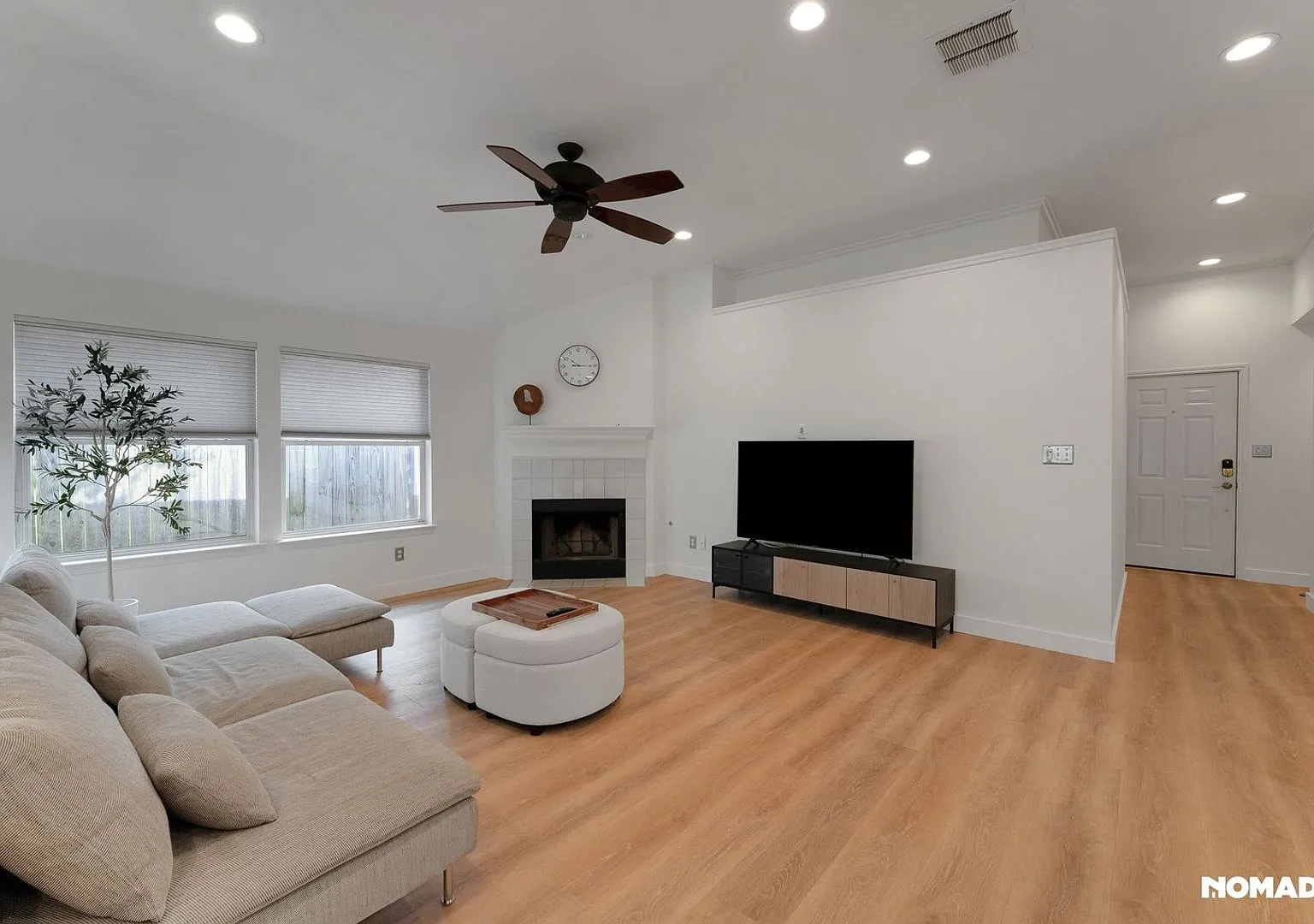 Spacious 4BR House in Austin — Photo 4