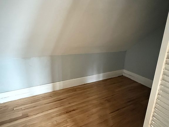 3rd image of 26 S 15th Ave Floor 3