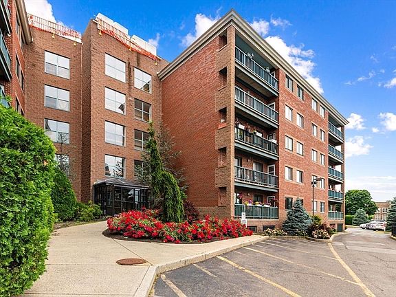 2nd image of 50 S Common St APT 403