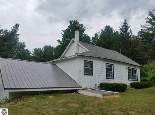 6258 Dyer Rd SW, South Boardman, MI 49680