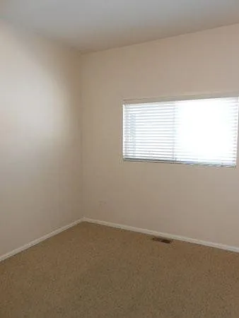 1314 Armsley Ct — Photo 6