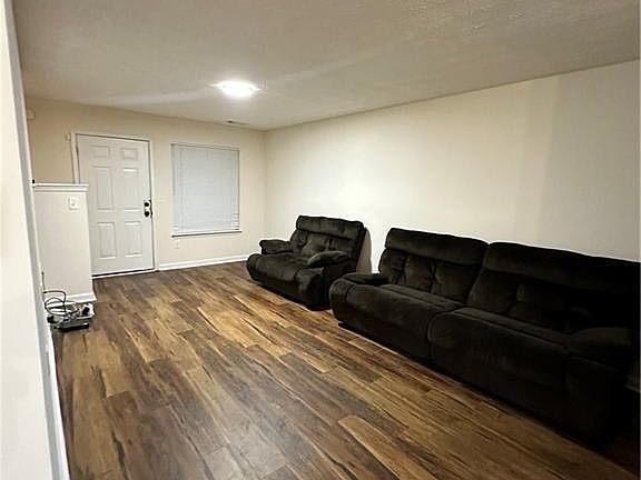 3rd image of 1011 Estes Dr SW #B2
