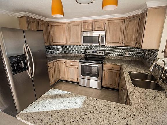 4th image of 13401 Neptune Dr