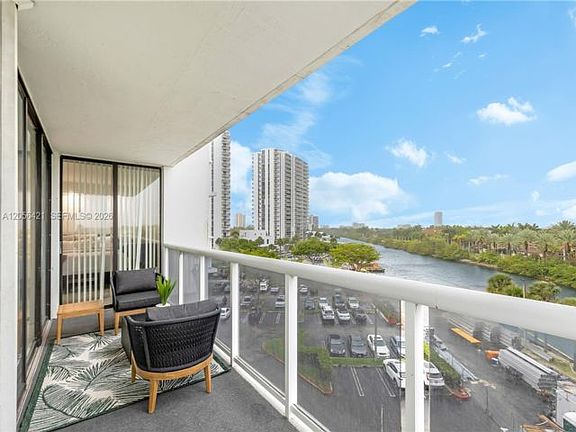 4th image of 20505 E Country Club Dr APT 532