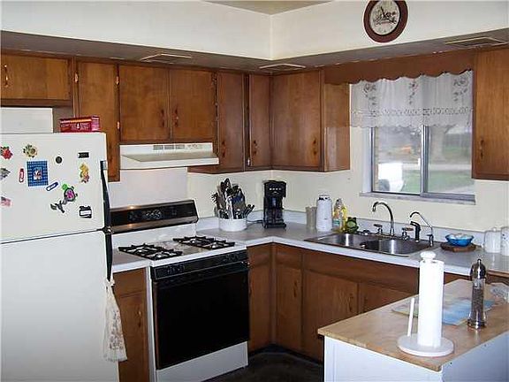4th image of 8908 S Chitwood Dr