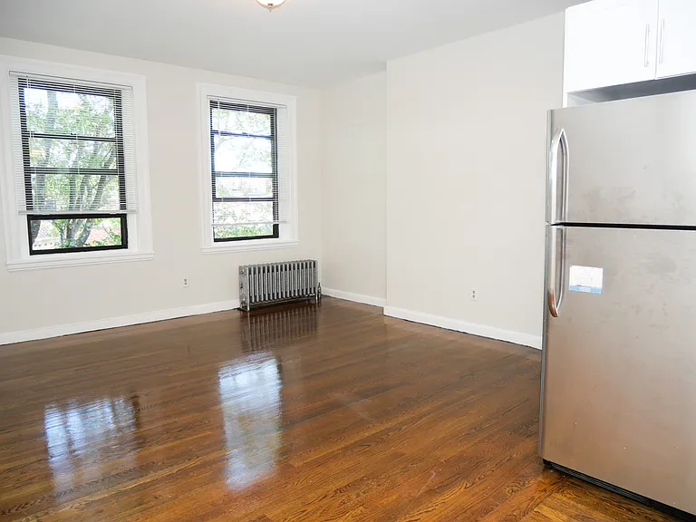 45 Carlton St #7 — Photo 3