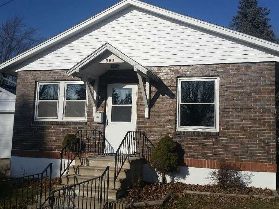1st image of 309 4th St SE