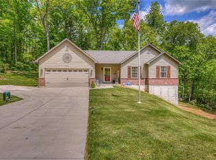 101 Lawrence Dr, Byrnes Mill, MO 63051