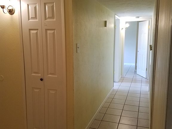 4th image of 7128 Harwick Ln