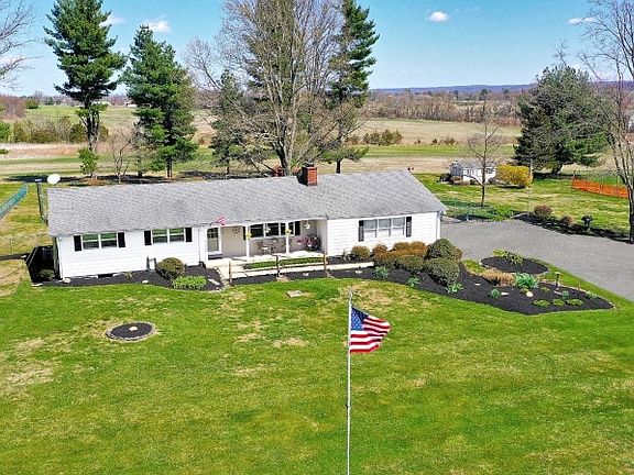 2nd image of 106 Boss Rd