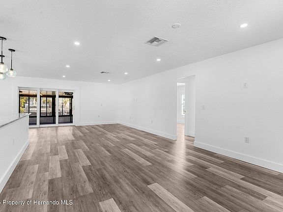 3rd image of 4390 6th Isle Dr