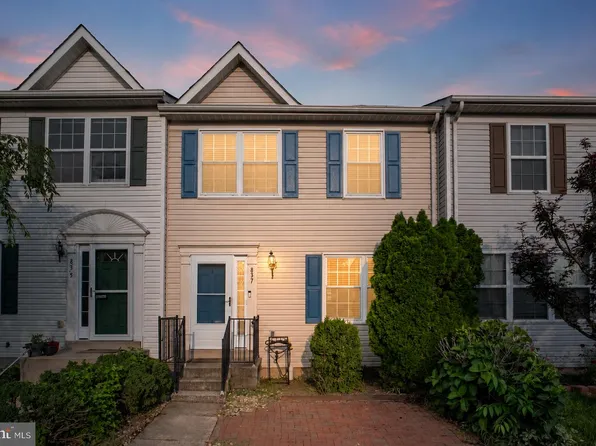 837 Vanderbilt Ter SE, Leesburg, VA 20175