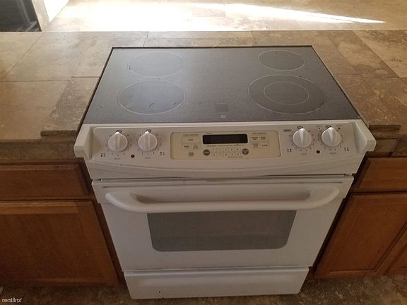 4th image of 3120 E Paradise Ln Unit 15