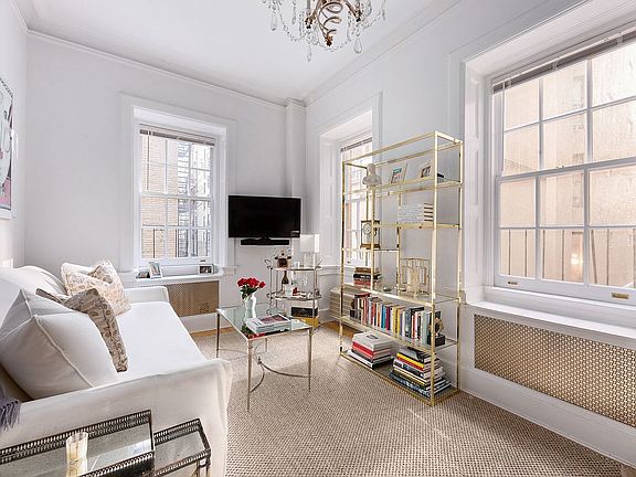 3rd image of 41 Central Park N #1J