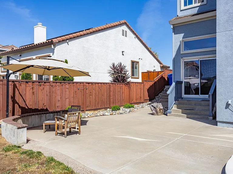 2902 Haddington Ct — Photo 46
