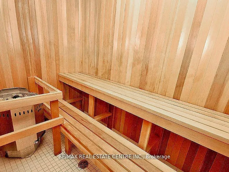 220 Burnhamthorpe Rd W #711 — Photo 30
