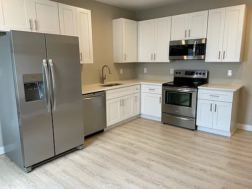145 Dupont St #1 Photo 1