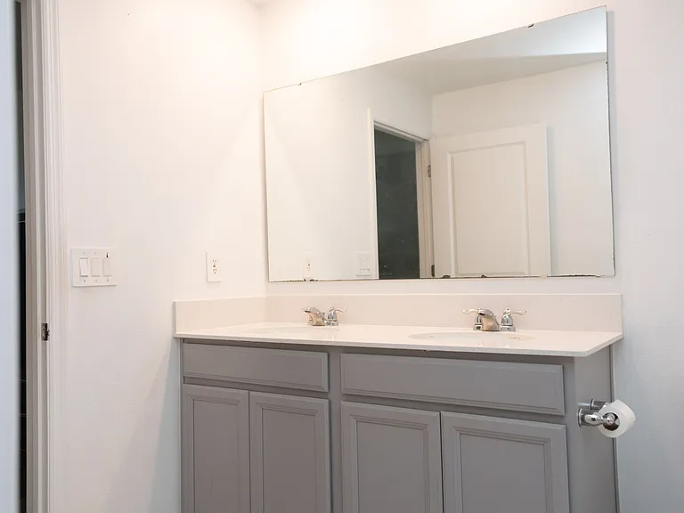 707 Staffora St — Photo 21
