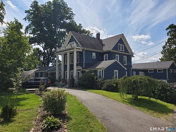 2nd image of 887 Hanover Rd #C