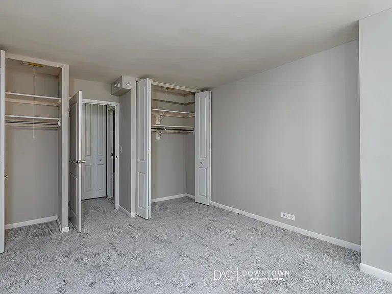 321 E Erie St #920 — Photo 7
