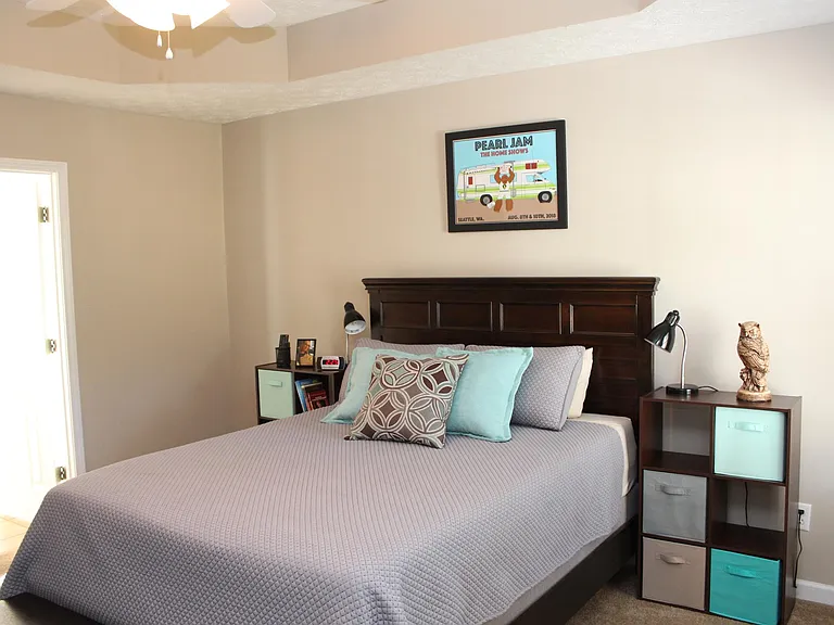 951 Sandstone Ln — Photo 11