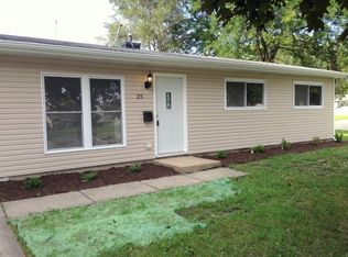 25 Saugatuck Rd, Montgomery, IL 60538