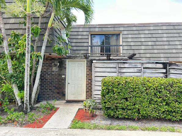 1005 10th Terrace, Palm Beach Gardens, FL 33418