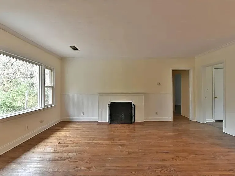 1913 Camellia Dr — Photo 6