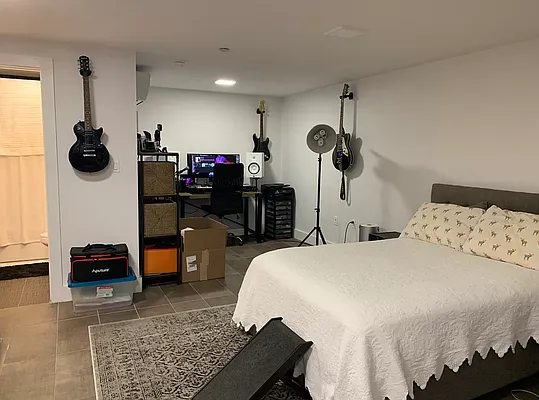 Rented by Bohemia Realty Group | media 15