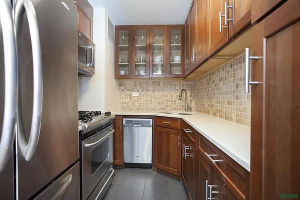 Sold by Akam Sales and Brokerage | media 15