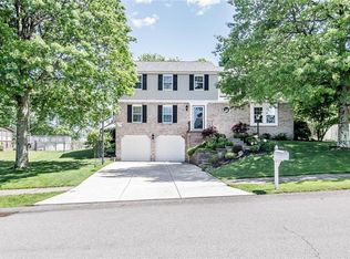 104 Bertley Ridge Dr, Coraopolis, PA 15108