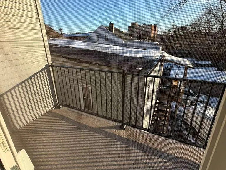 10 Lake St — Photo 6