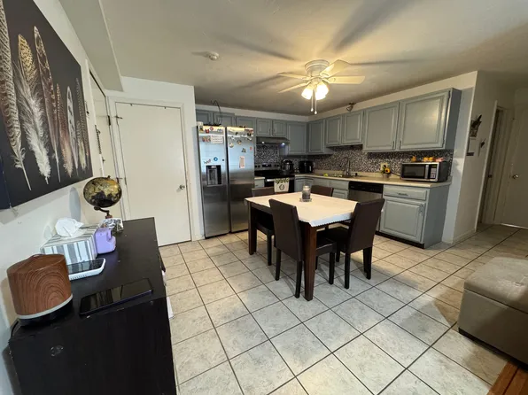 653 Plantation St Unit 6, Worcester, MA 01605