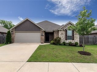6205 S 43rd St, Rogers, AR 72758