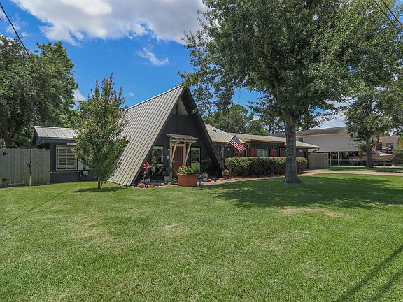 4th image of 2575 Cliff Dr