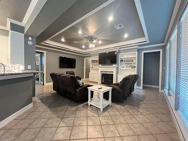 6035 Barrington Ave — Photo 11