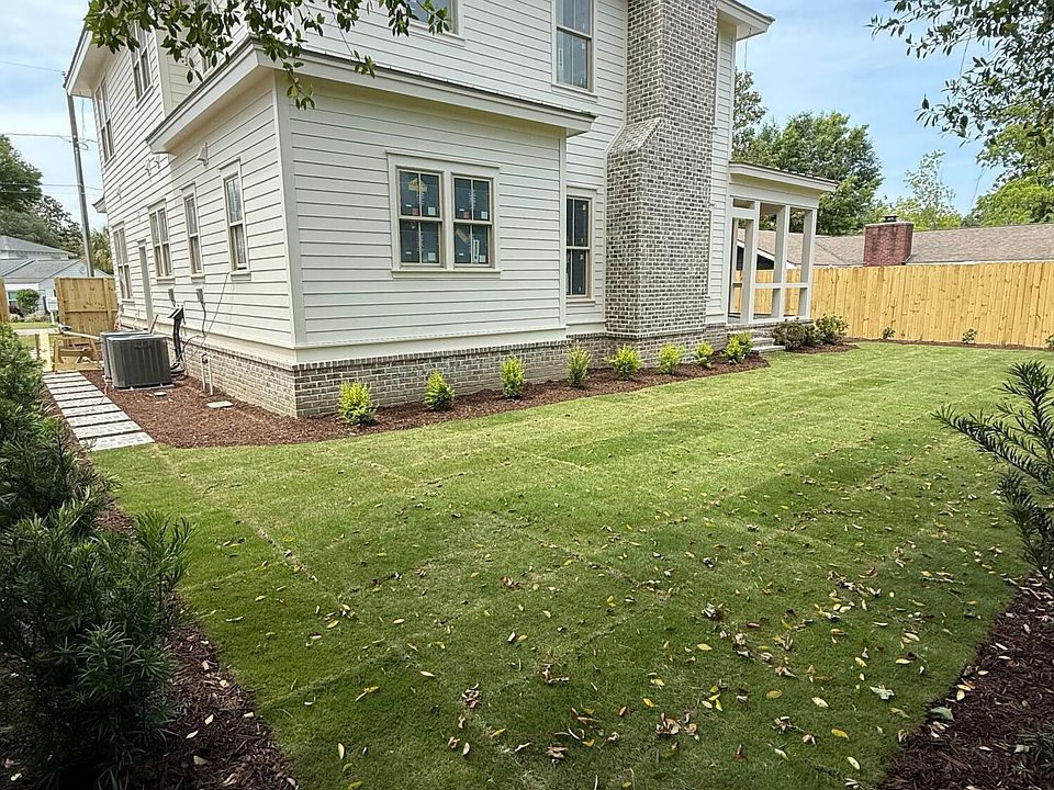 2nd image of 2 Joyce Ave