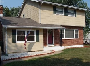 202 Elderfield Rd, Newark, DE 19713