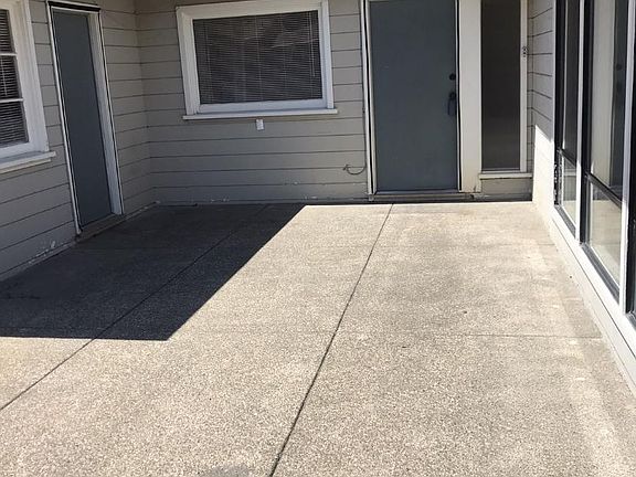 5th image of 8130 Park Ave #1A