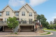 Oakview Cir-S0508-001.jpg