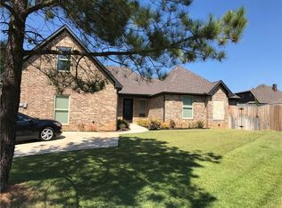1501 Grand Cypress Dr, Longview, TX 75605