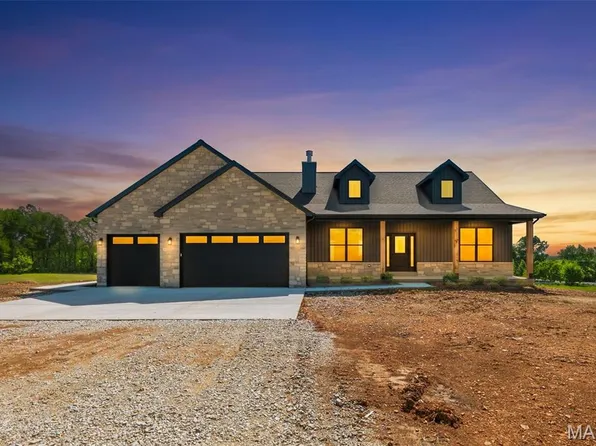 108 Hickory Heits Ct, Moscow Mills, MO 63362