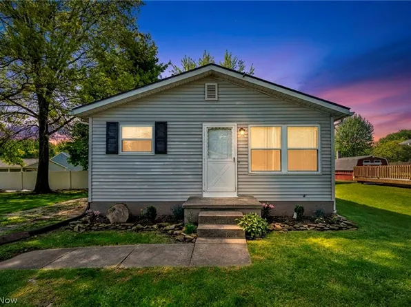 1144 Noble St, Barberton, OH 44203