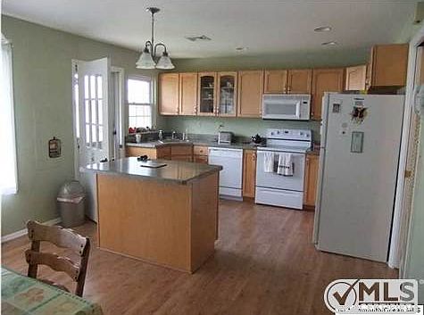 4th image of 969B Argyll Cir