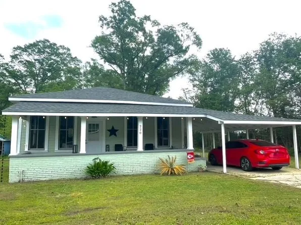 220 Bonifay St, Flomaton, AL 36441