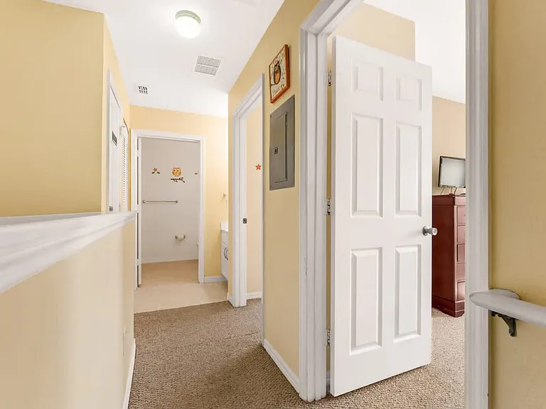 Lodi Cir — Photo 18