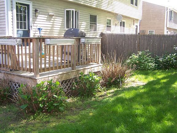 4th image of 3 Christina Dr #B