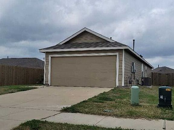2nd image of 3352 Beckwith Way